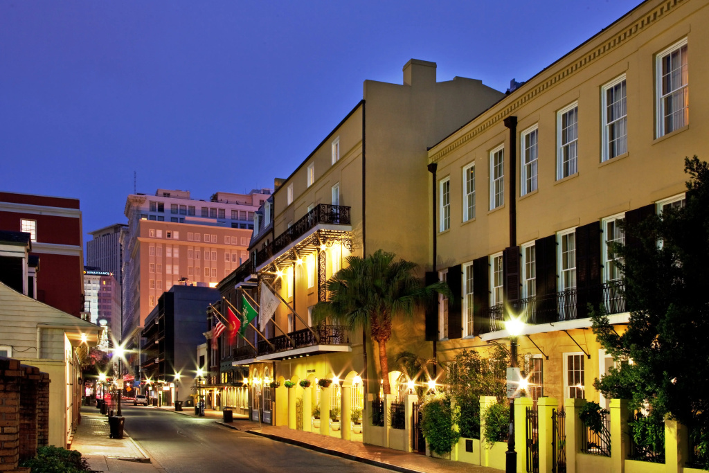 Holiday Inn Hotel French Quarter-Chateau Lemoyne by IHG