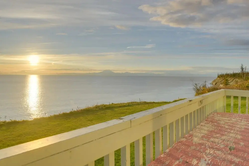 Oceanfront Kenai Villa w/ Fireplace & Deck
