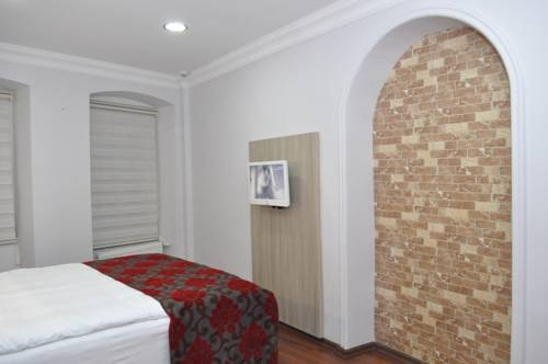 Apartment w/ New Furnitures Next to Istiklal Street and Taksim Square