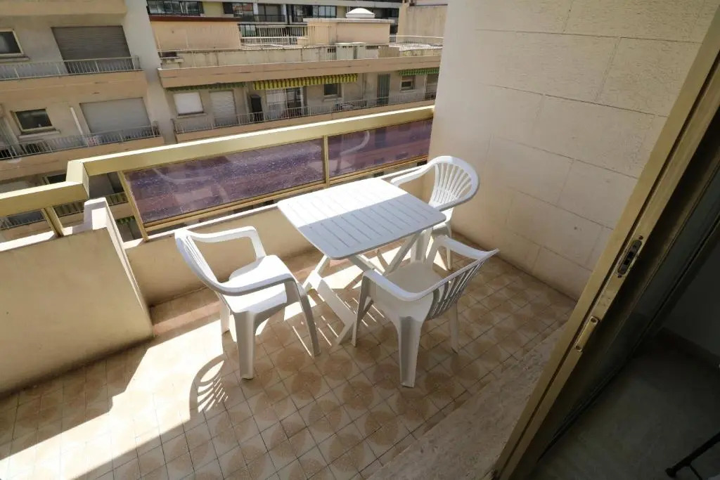 Studio with Balcony, Palais Royal, 1 Min Croisette, 8 Mins From the Palais 108