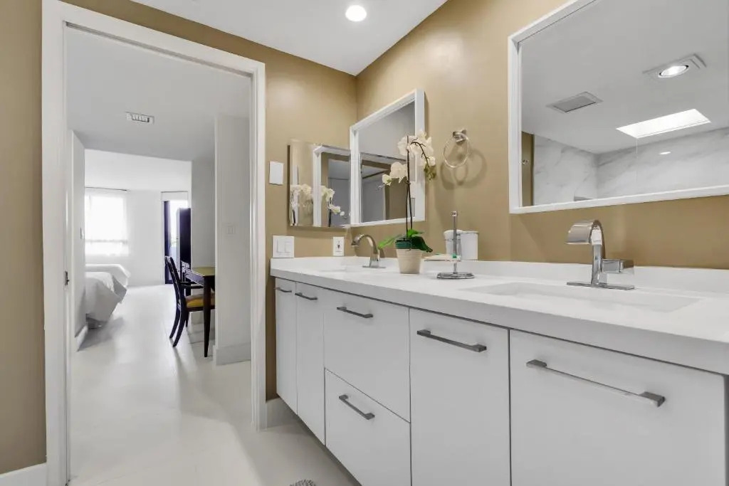 Key Colony at Key Biscayne