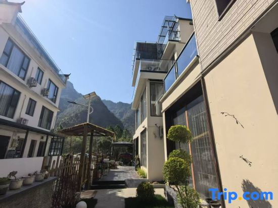 XI JIAN  Guesthouse (Building 1)
