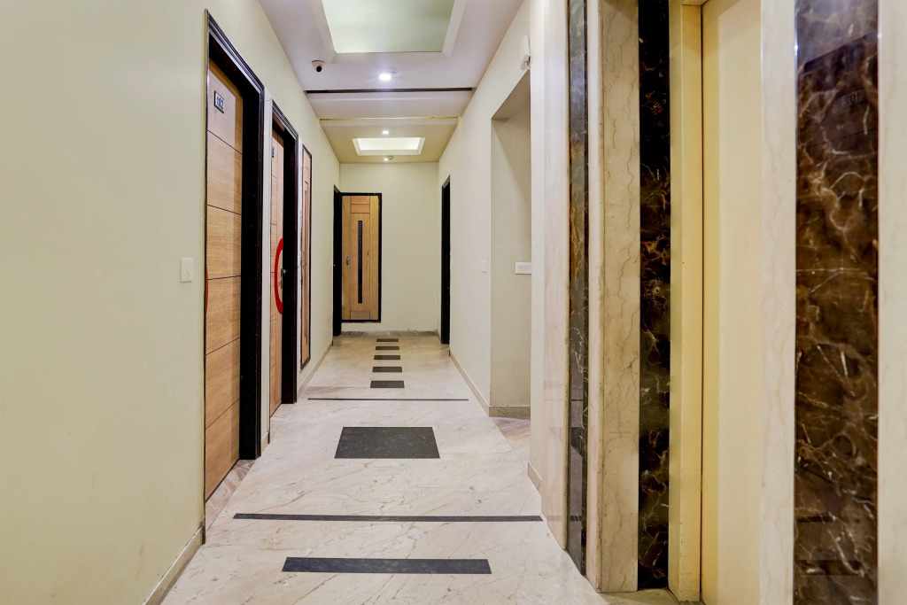 Super Townhouse Bani Park Formerly Aroma Residency