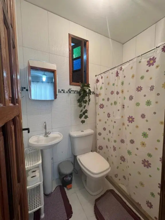 Nosso Repouso Saquarema - Casa inteira com Piscina,churrasqueira privativos, Wi-fi,900m da praia, Tv-Smart.