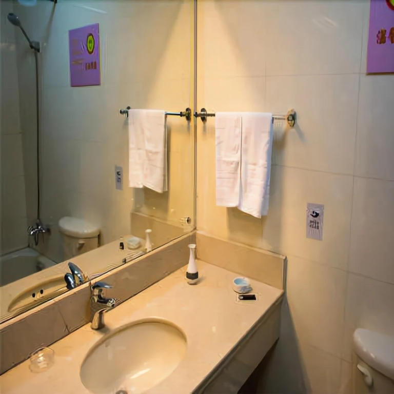 Lianfeng Hotel