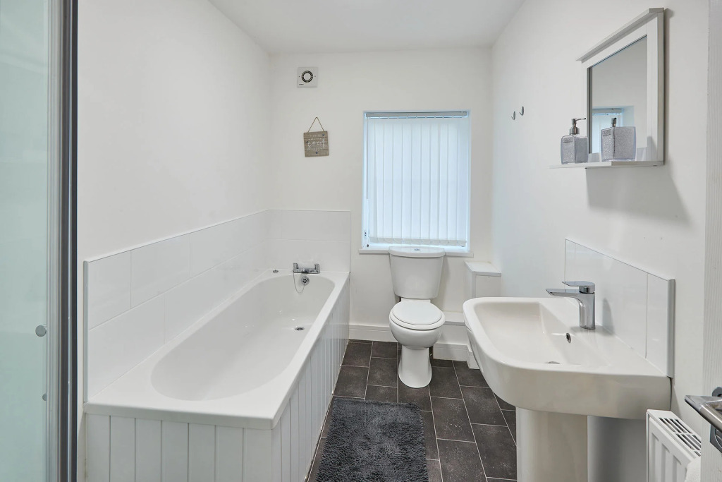 Host   Stay   House 4