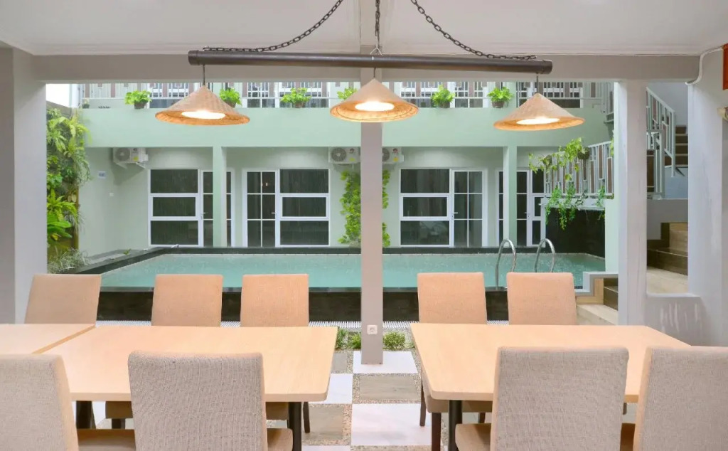Royal Gejayan Homestay By OYO Rooms