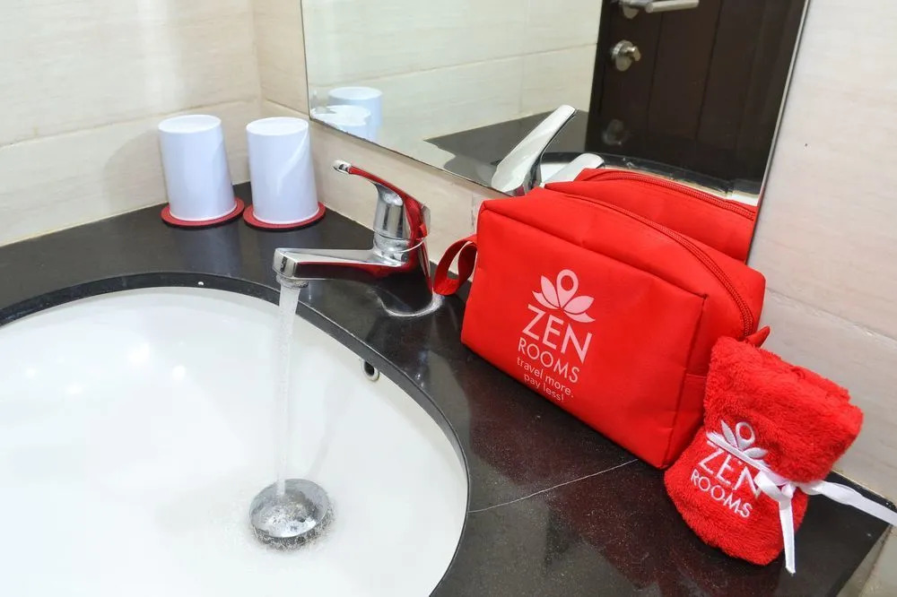 ZEN Rooms Basic Kedung Sari Wonorejo