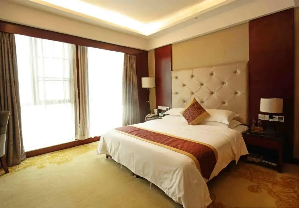 Huagang International Hotel