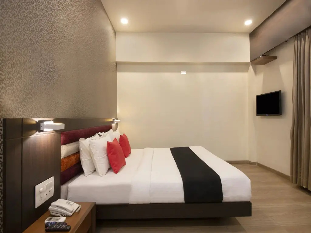 Royal Garden Resort & Lawns by OYO Rooms