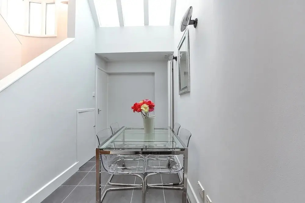 Sparkling 2 Bed Mews House