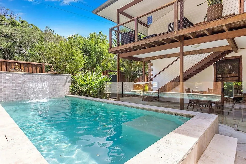 Skye Lodge - 7 Bedroom charming Balinese retreat with designer pool
