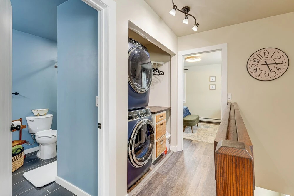 Quiet Anchorage Home: Near Parks, Hikes & Airport!