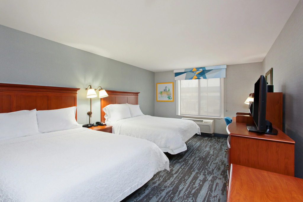 Hampton Inn & Suites Clovis Airport North