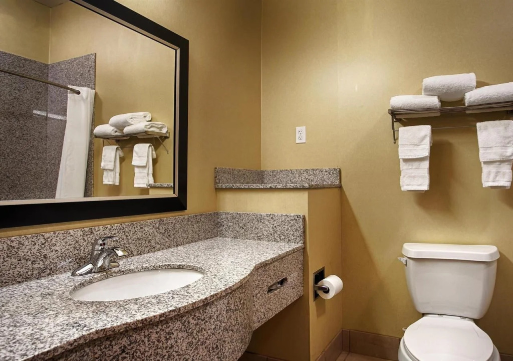 Best Western Plus Desoto Inn & Suites