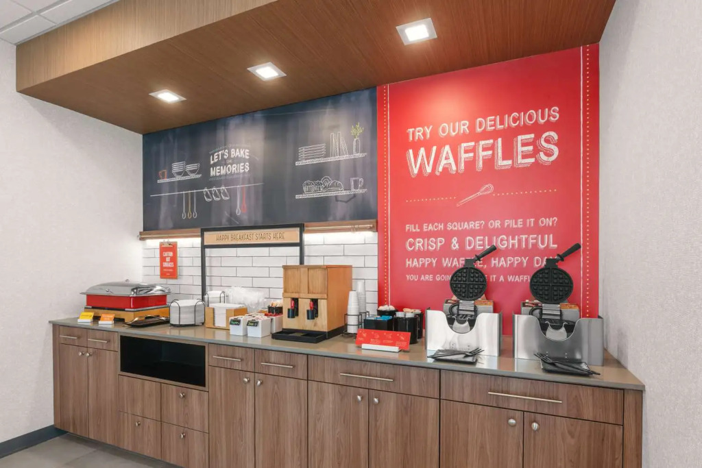 Hampton Inn by Hilton Bellingham Airport