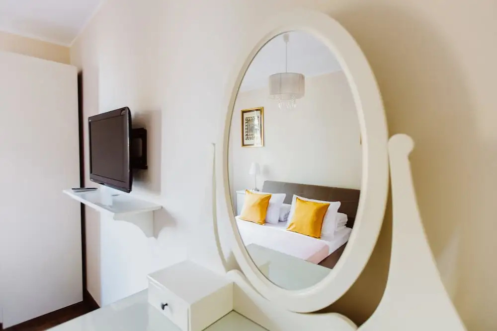 KrakowLiving - Zamkowa Apartment