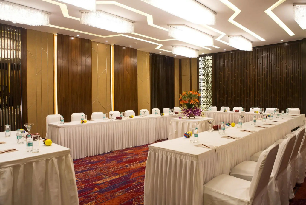 Fariyas Hotel Mumbai , Colaba
