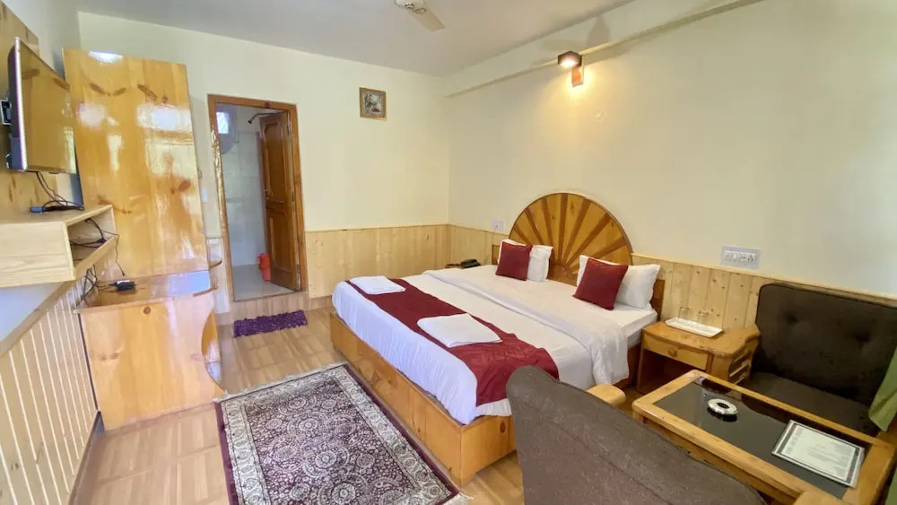 Hotel Purnima - A Riverside Hotel in Kasol