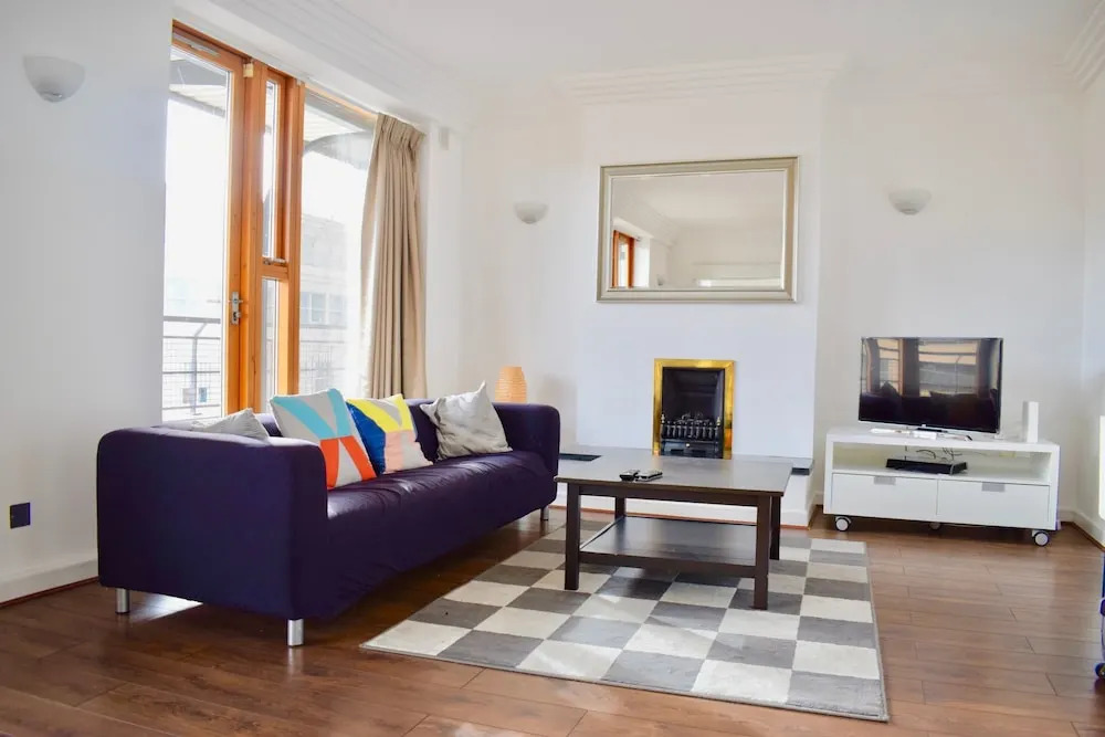 Spacious 3 Bedroom Apartment in Dublin