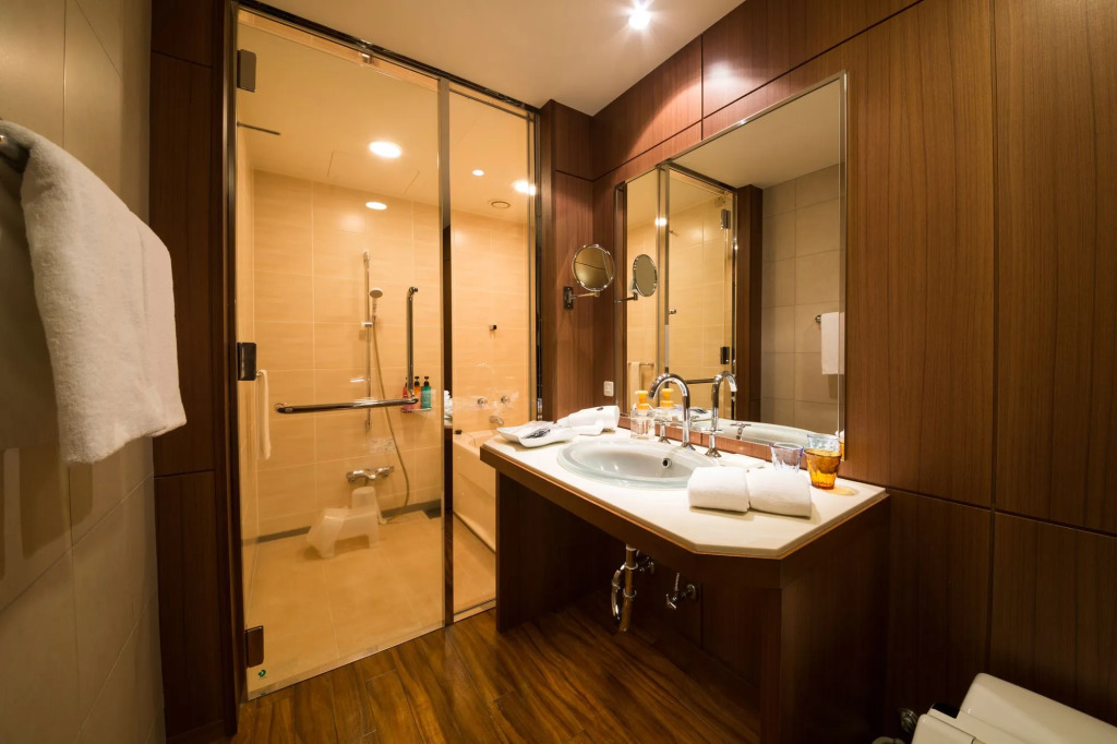 JR-East Hotel Mets Akabane