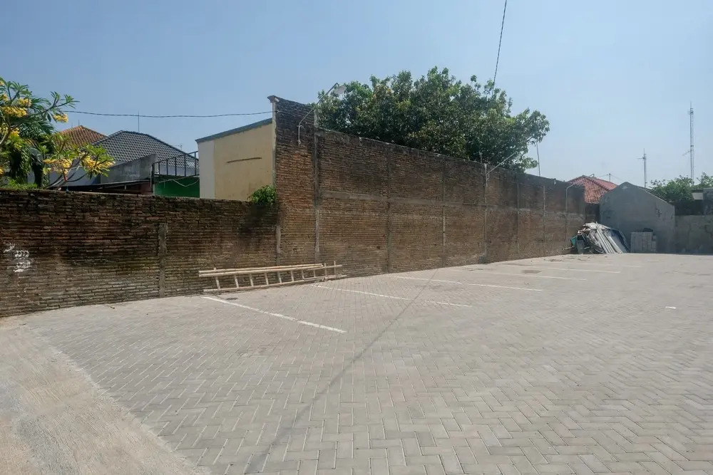 Urbanview Syariah near Stadion Manahan Solo