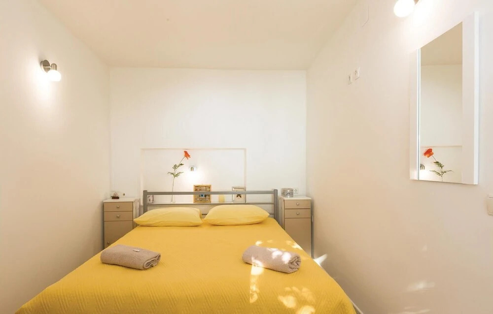 Stunning Home in Podgora w/ Wifi and 1 Bedrooms