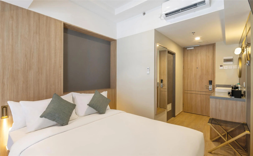 Golden Tulip Essential PIK 2 Jakarta