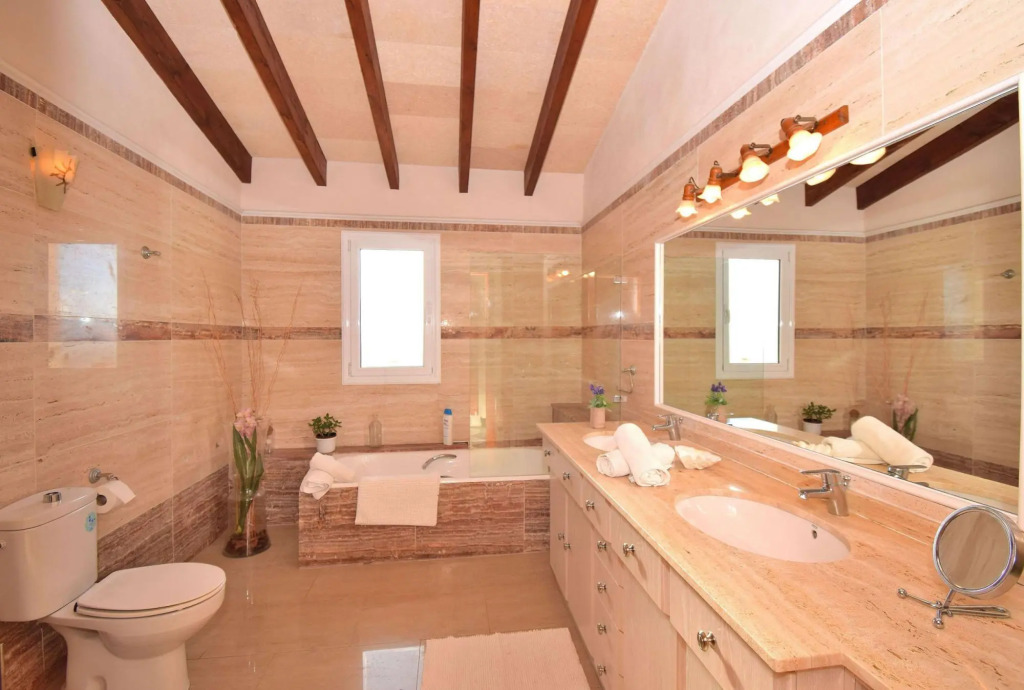 176 Villa Can Claret Gran ET3690 by Mallorca Charme
