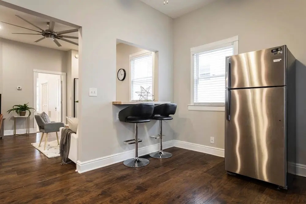 Gorgeous 3BR 2BA on Frankfort | by Cozysuites