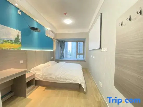 Yunlaike Homestay (Xingfu Greenbelt Wanshou South Road Subway Station)