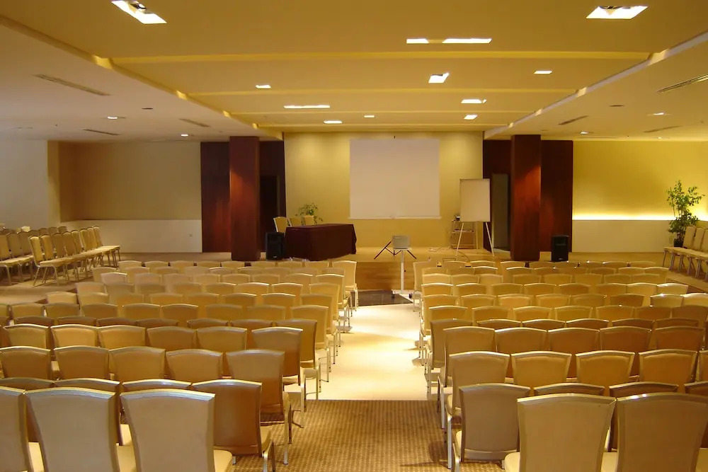 Nepheli Hotel