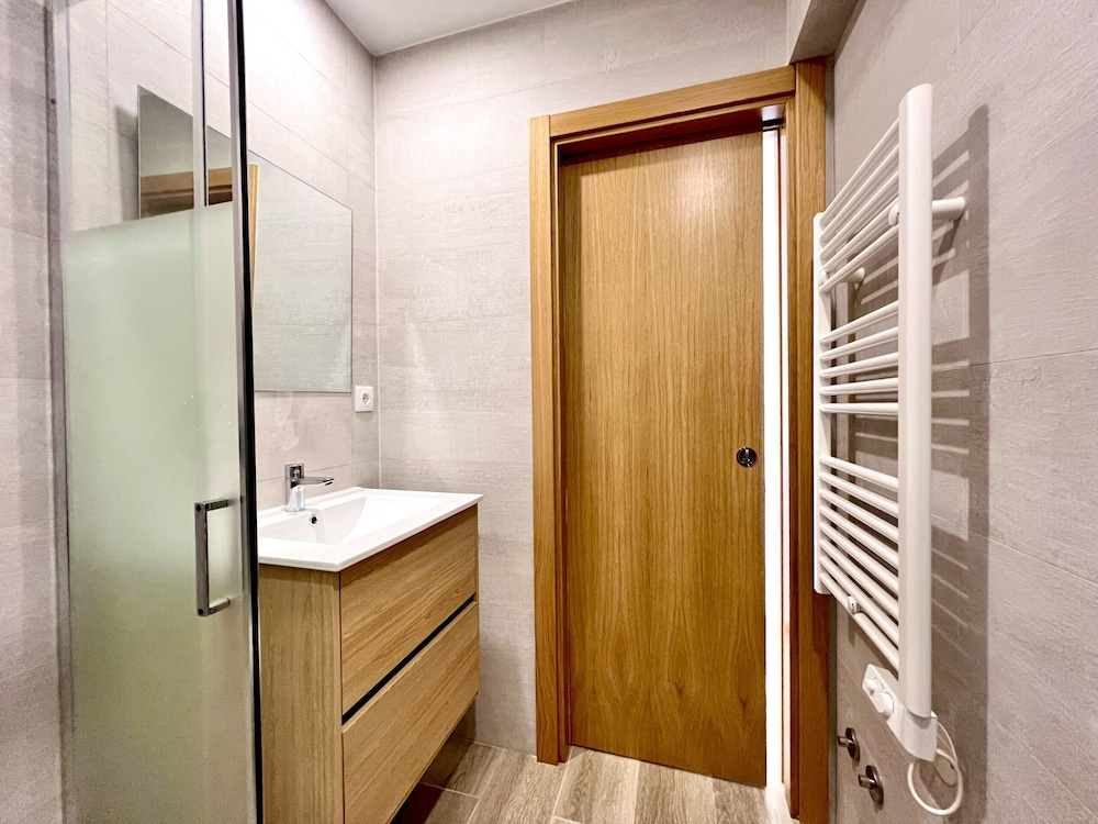 Vilamoura Design 2 by Homing