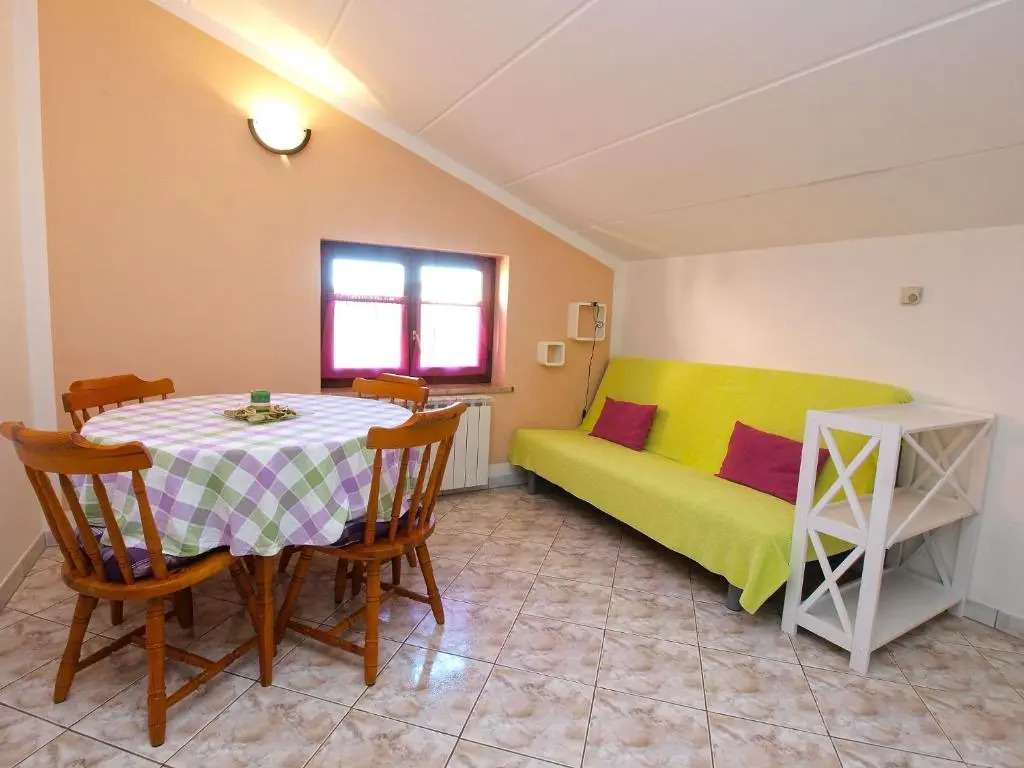 Apartments Orange 994