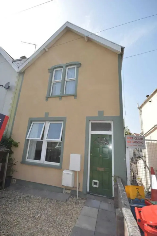 2 Bedroom Home in Gloucester Road