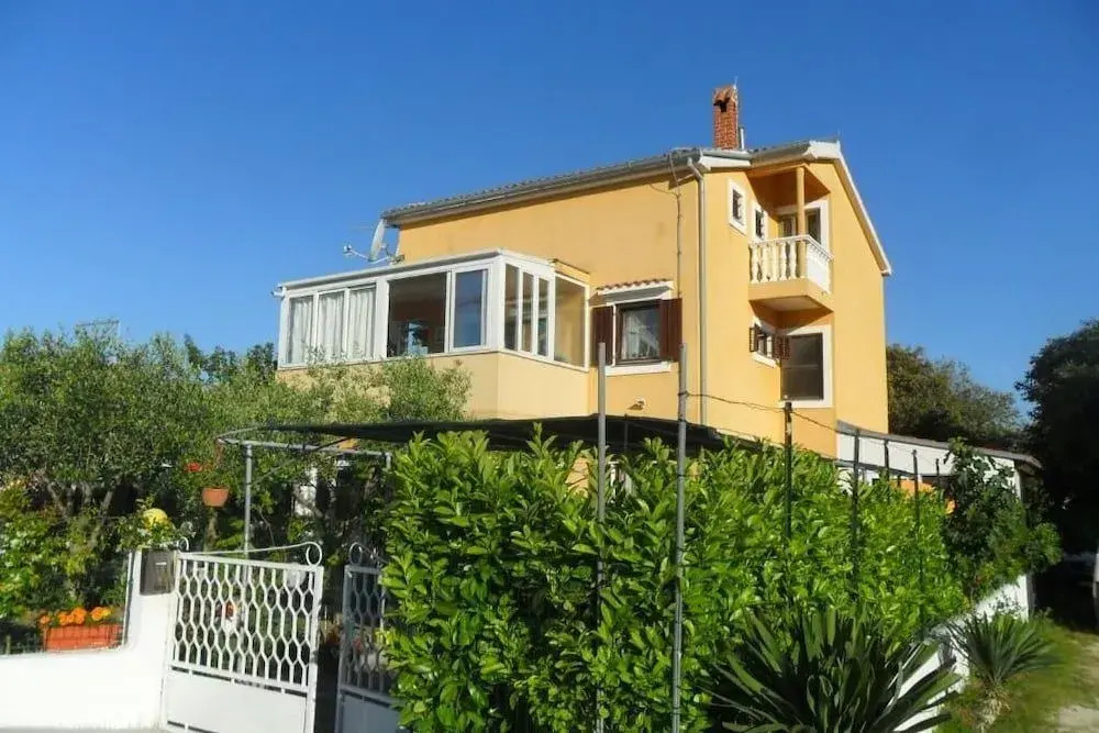 Apartments Kekic