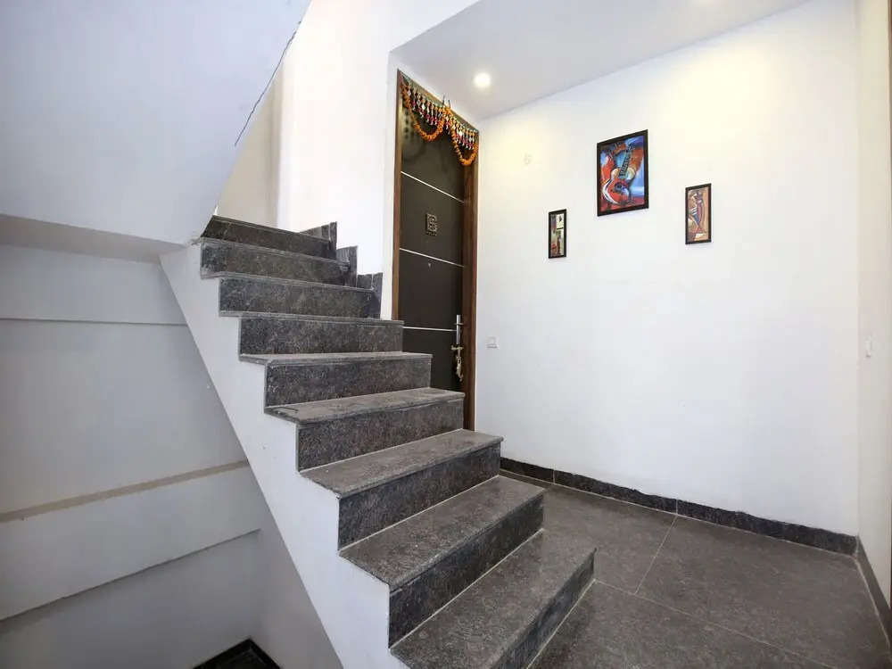 OYO 9894 Home Valley View 2BHK Bharari