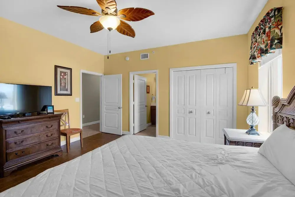 Beach Resort 316