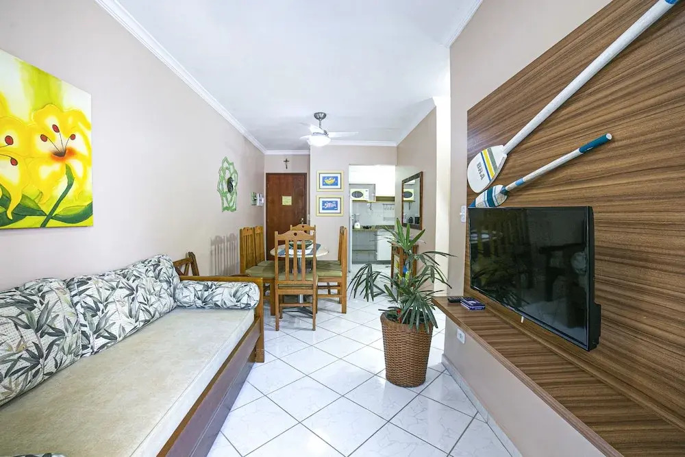 Apto 22E ar condicionado e ventilador, 2 quartos, churrasqueira, elevador e piscina