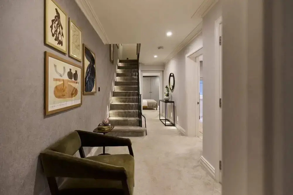 The Bayswater Retreat - Adorable 3bdr Flat With Balcony