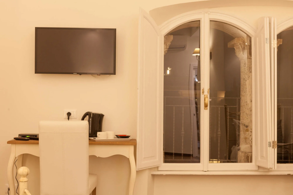 Donna Margherita Rome Suite & Rooms
