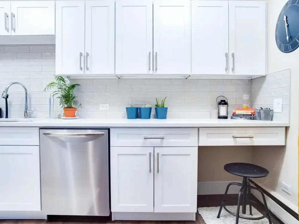 Gorgeous 2Br Condo w Parking Patio Coffee