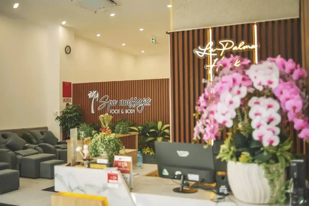 AT Hotel & Café in Sunset Town - Phu Quoc