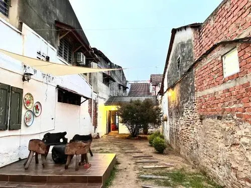 The Dutch House