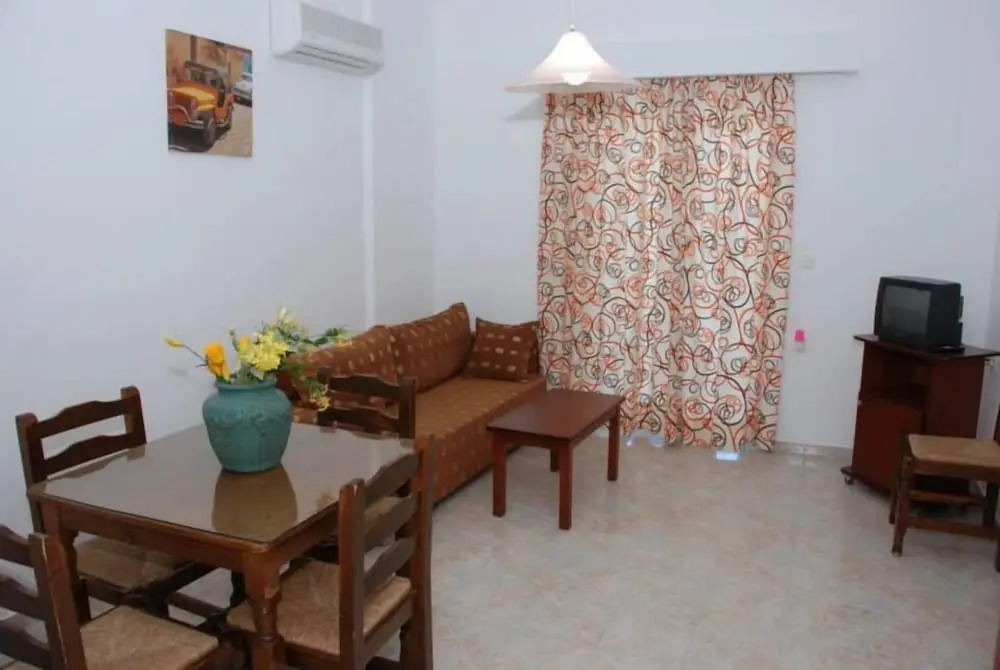 Amarylis Beachfront Studios