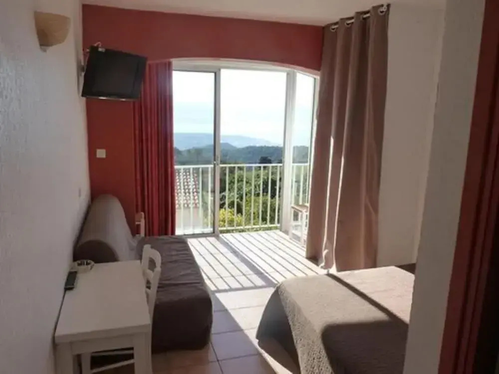 Hotel Alata