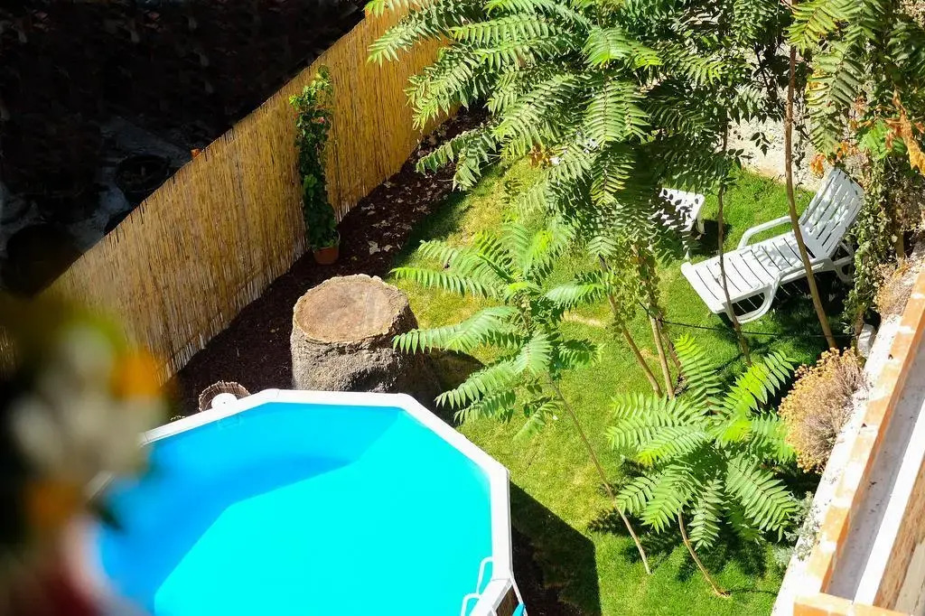 Flores 105 Guesthouse