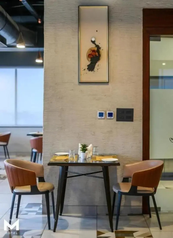 THE M HOTEL