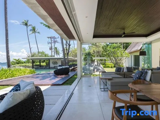 Fashionable Villa Malabar Beachfront 5 Bedrooms Plus 2 Kid's Bedrooms 10+6