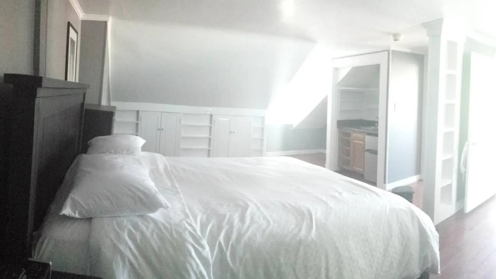 Inn At Patrick Henry's